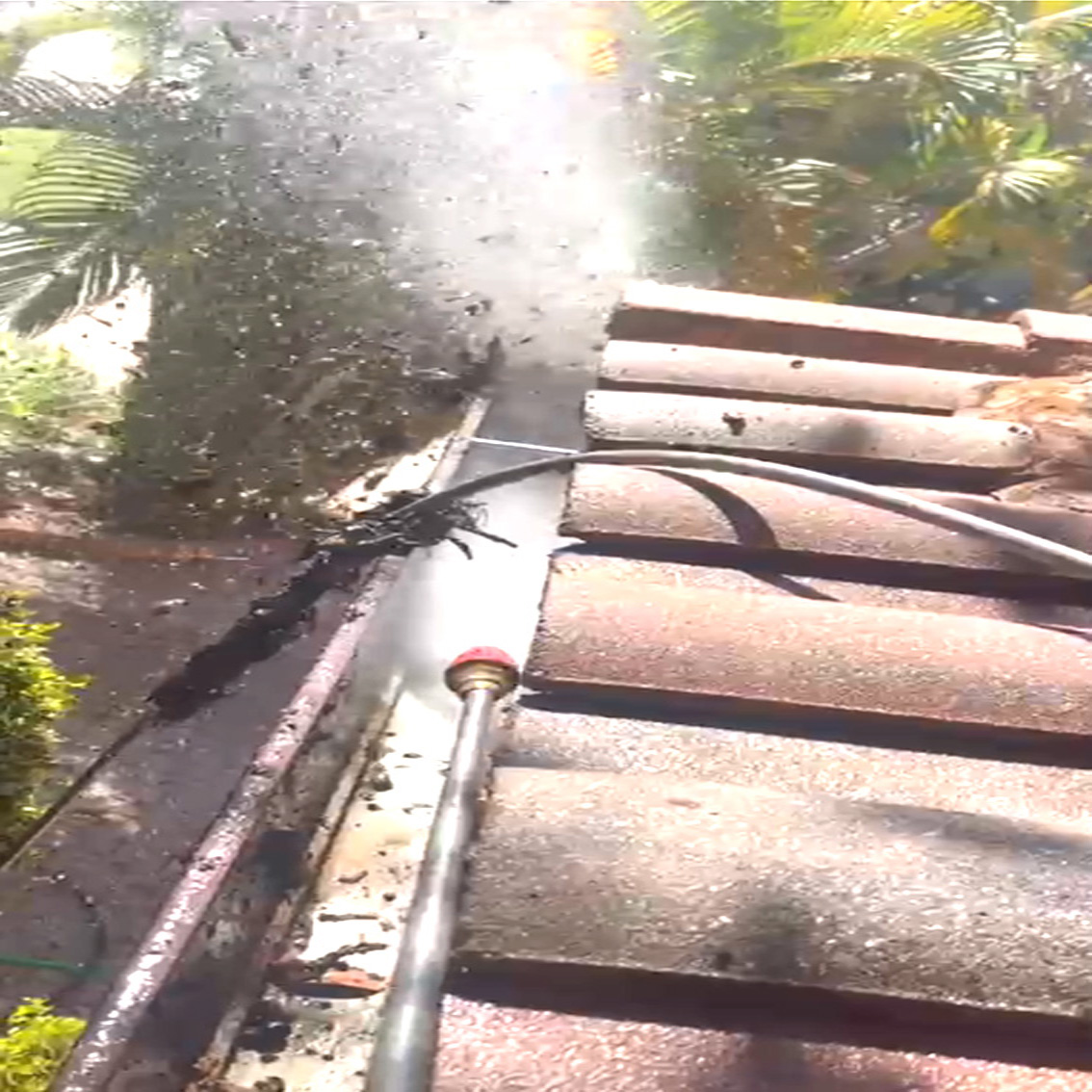 Gutter Cleaning Near Me | 2 Pros Pressure Washers
